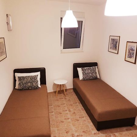 Tufio Apartmani ウルツィニ エクステリア 写真